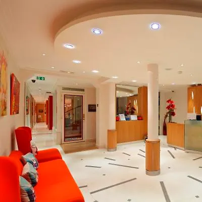 Hôtel Westside Arc de Triomphe Paris Hotel
